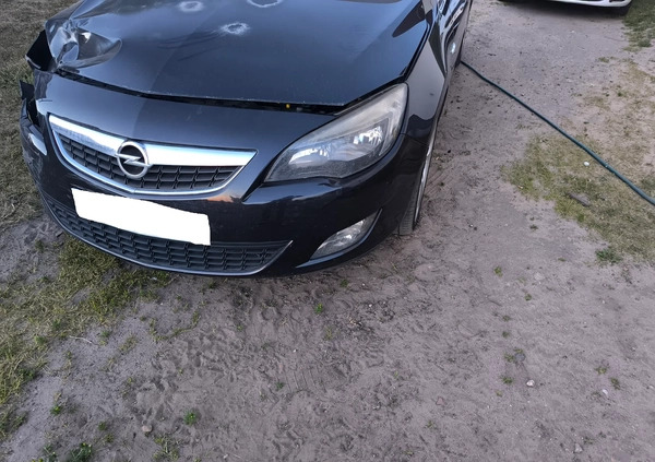 Opel Astra cena 9900 przebieg: 220000, rok produkcji 2010 z Sulmierzyce małe 92